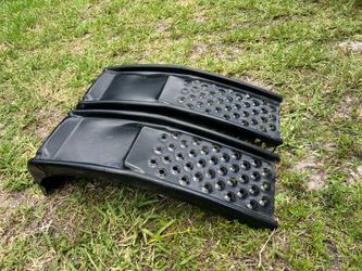 Metal car ramps