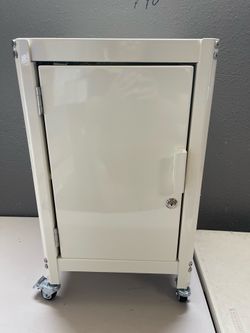 Dorm Metal Rolling Locker Storage Cabinet with Lock Chalk White - Room Essentials