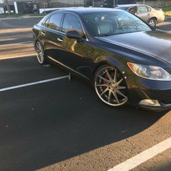 2008 Lexus LS460 