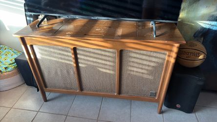 Record player
