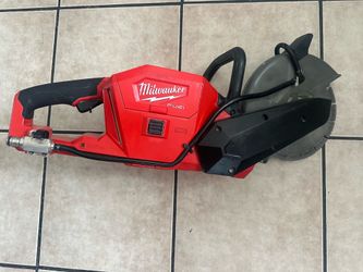Cortadora de concreto, Milwaukee fuel