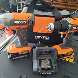 RIDGID

18V SubCompact Brushless 2-Tool Combo Kit with Drill/Driver, Impact Driver, (2) 2.0 Ah Batteries, Charger, and Tool Bag