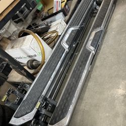 Oem Ram2500/3500 Side Steps 