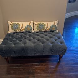 Bench / Ottoman 