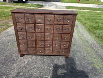 3 door cabinet