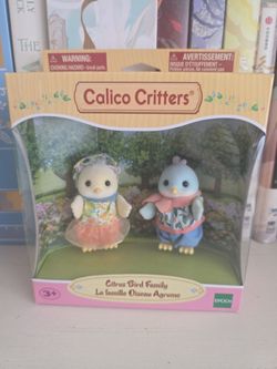 Calico Critters Citrus Bird Family, Set of 2 Collectible Doll Figures