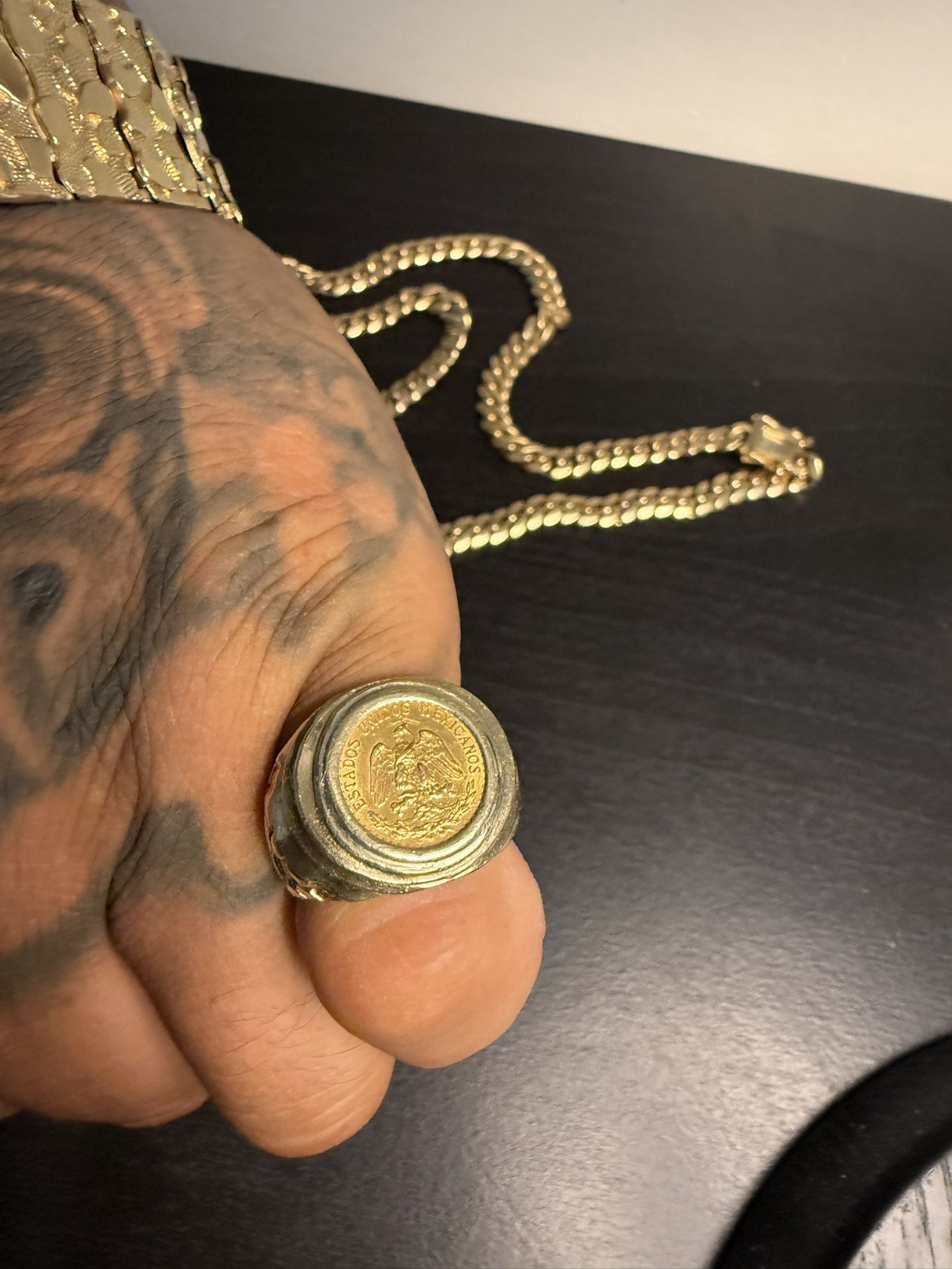 Dos Pesos !!14 K Ring!!!!!