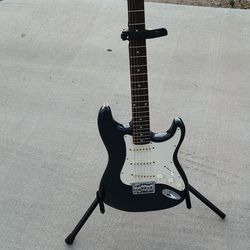 Squire Guitar With Case And Stand