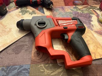 Milwaukee 5/8 rotary hammer