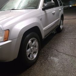 2005 Jeep Cherokee