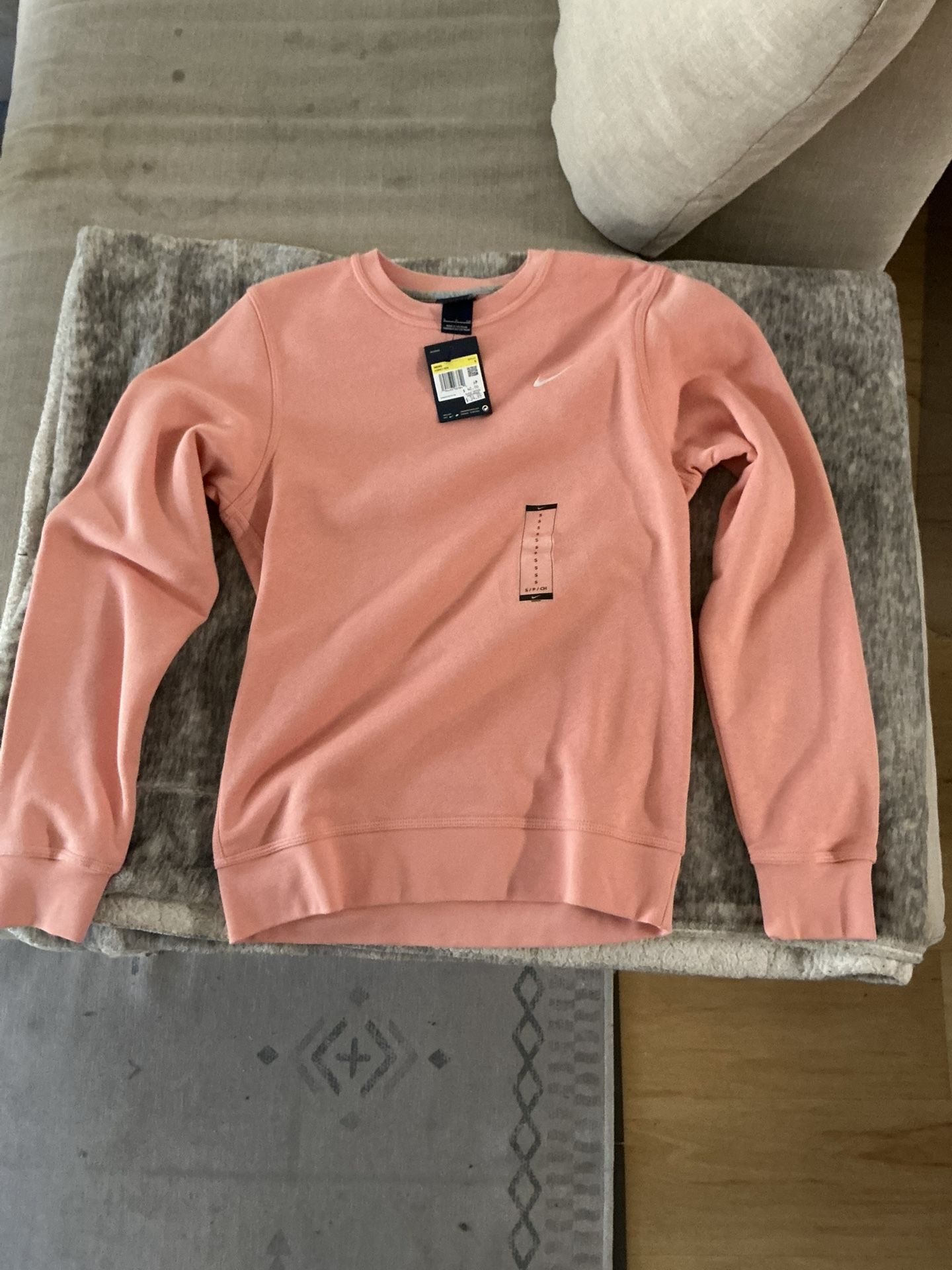 Men’s Small Nike Sweatshirt