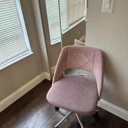 Pink chair for sale!!! Se vende silla rosada !!!