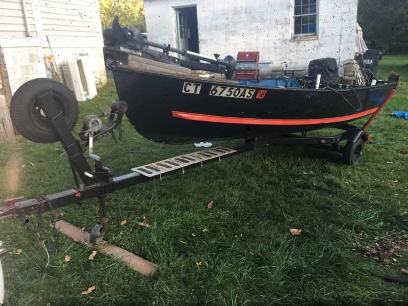 12' fishing boat with trailer must Go not title