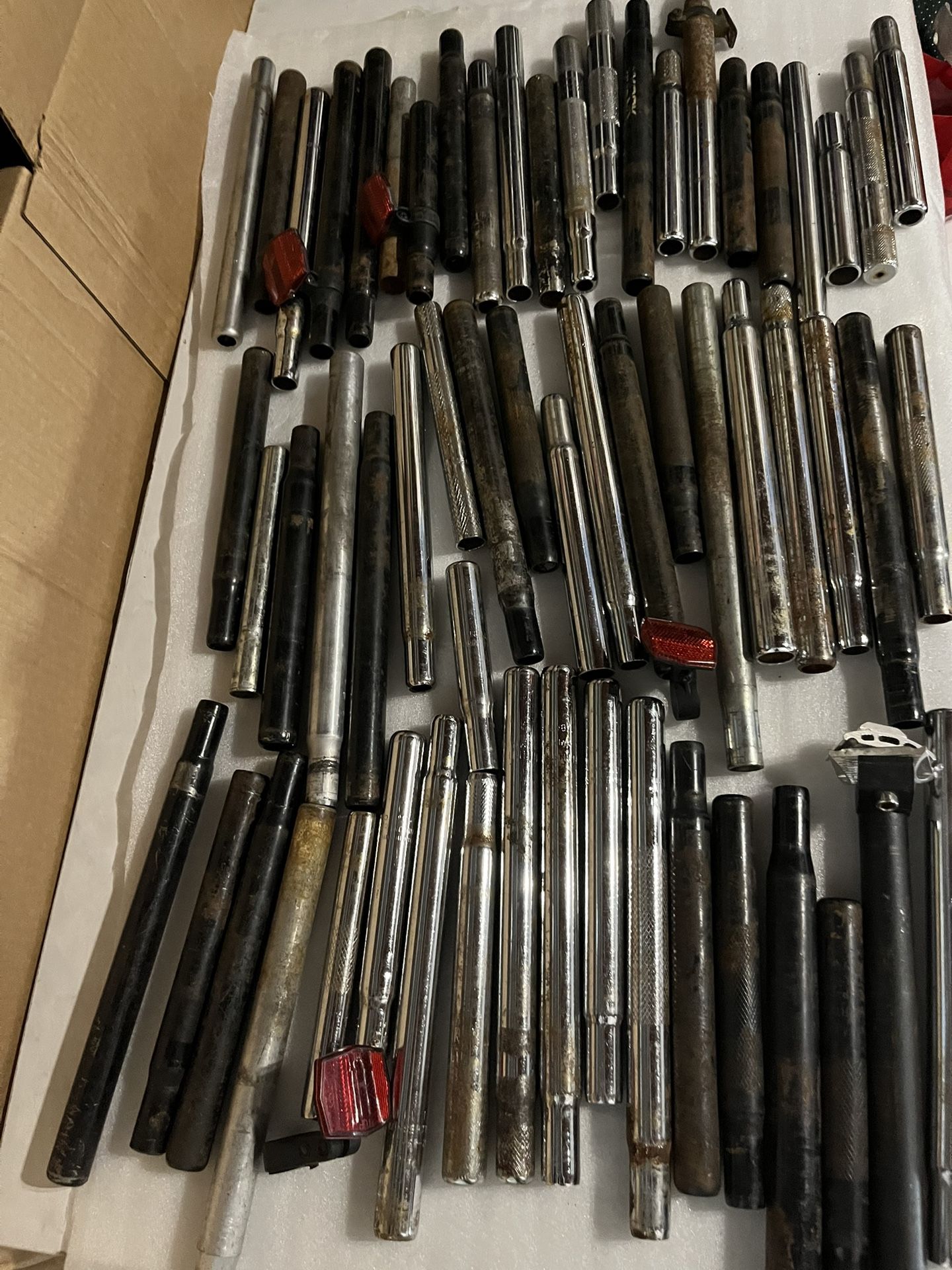 Bike Seats , Seat Posts And Handlebars