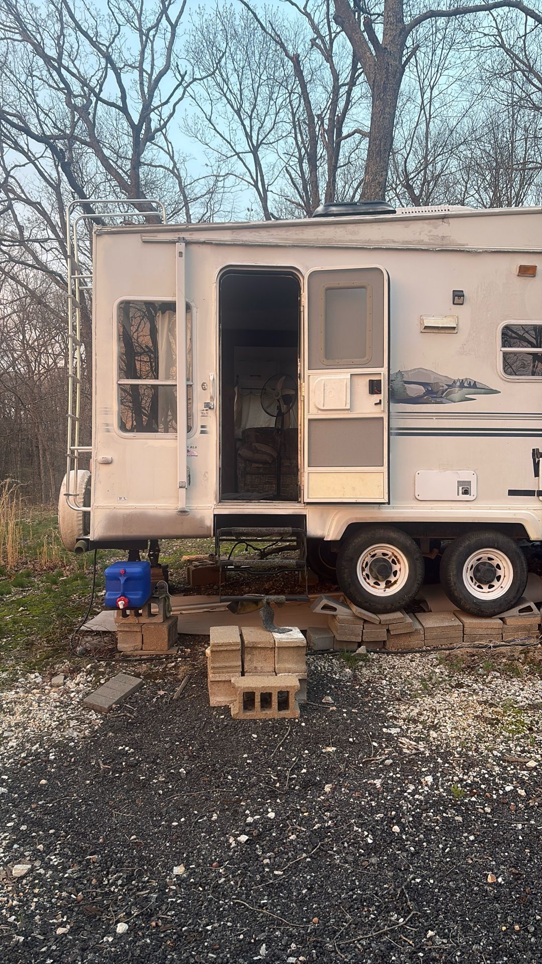 2004 Coachmen Cascade