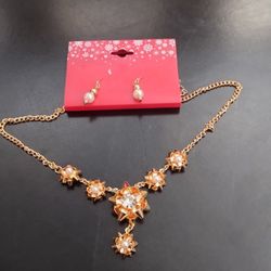 New Golden Bow Gift Dazzling Necklace & Earring Jewelry Set