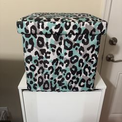 Storage ottoman