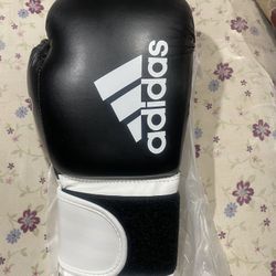 Boxing Brand New  Adult Size 14 Oz.