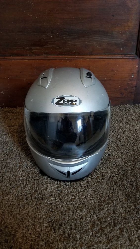 Used Zamp motorcycle helmet. Size L