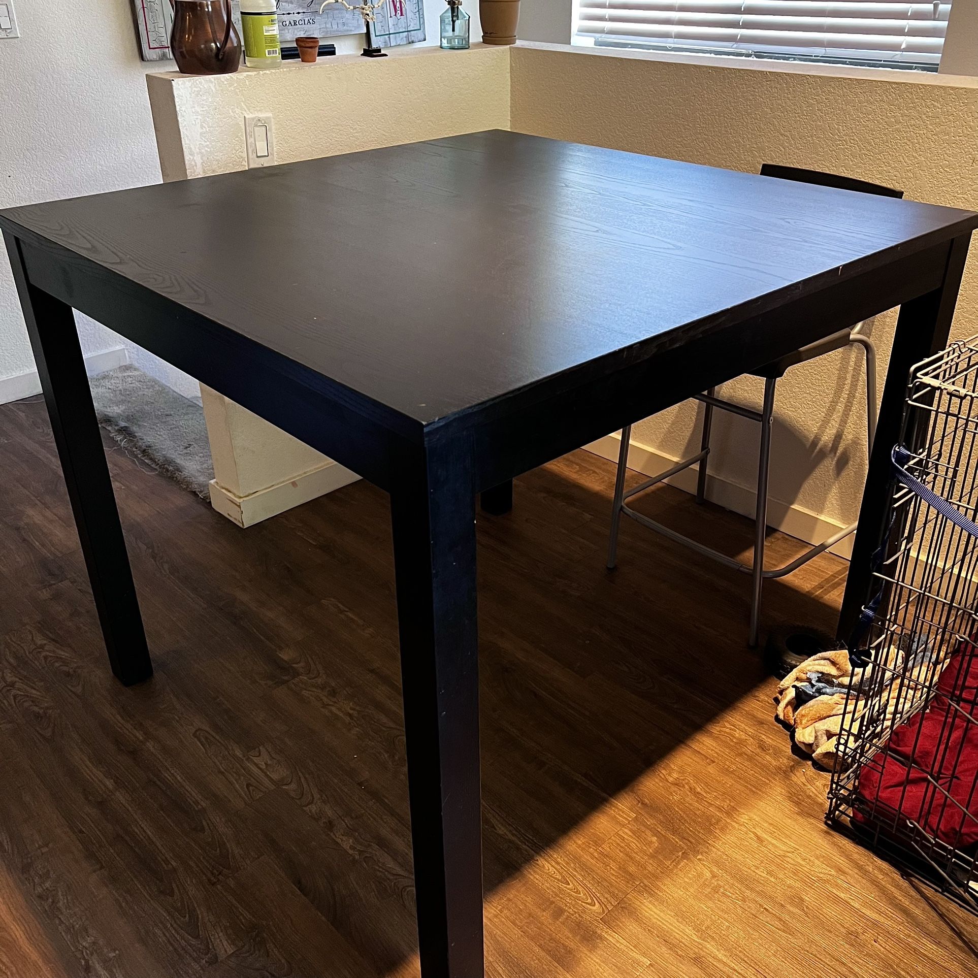 Table IKEA Bjursta