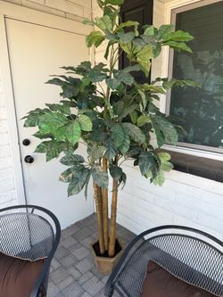 Fake Tree Faux