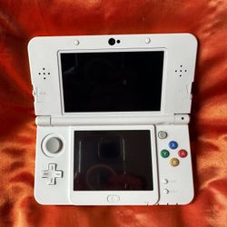 Nintendo New 3DS White Animal Crossing Great Condition REGION FREE 