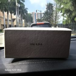 PRADA SUNGLASSES 