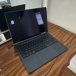 MacBook Air M2 2022 – 8GB/256GB – Midnight Like New