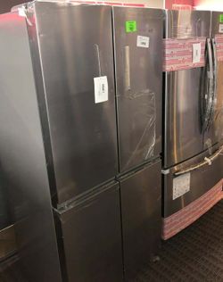 Brand New Frigidaire 17.4 cu. ft. 4 Door French Door Refrigerator in Brushed Steel with Adjustable Freezer Storage XK