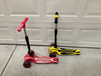 Kids 3-Wheel Scooters – Set of 2