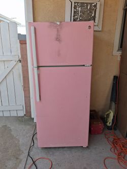 GE Refrigerator