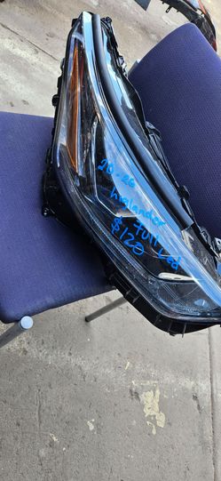 Toyota Highlander Full LED Right Passenger Headlight OEM