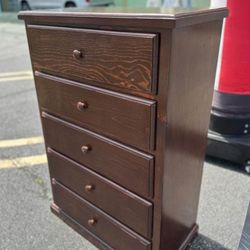 Five drawers dresser