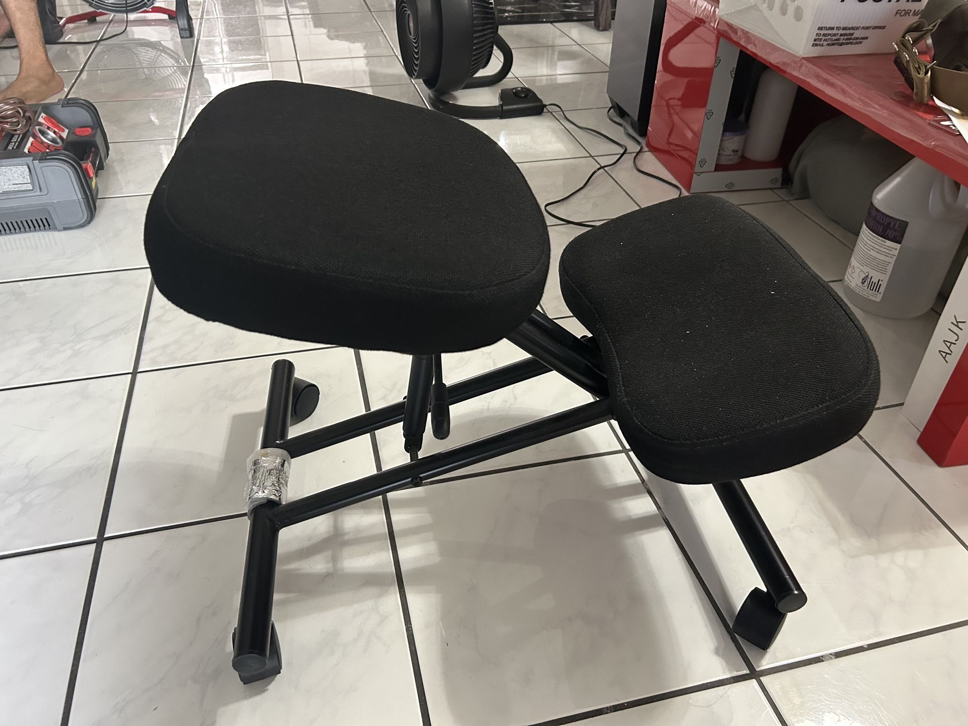 Ergonomic Kneeling Chair