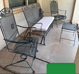 $500 BEAUTIFUL IRON PATIO SET VINTAGE