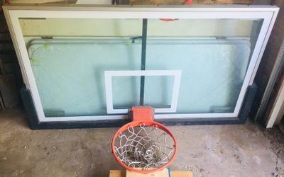 Heavy duty basketball hoop/backboard; large regulation size