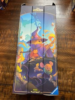 Disney Lorcana: Winnie the Pooh - With a Few Good Friends Foil Playmat