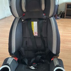 Graco  Extend 2 Fit Convertible Car Seat (Gotham)