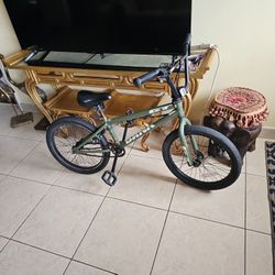 BMX Bicycle BANK GT
