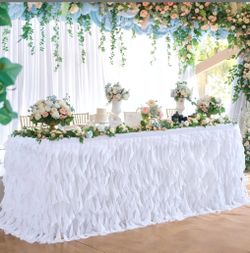 Table skirt for 6ft tables can be used for Round or rectangular tables white