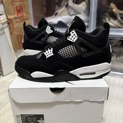 Air Jordan 4 Retro White Thunder