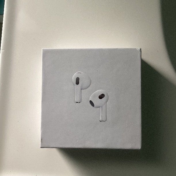 Apple AirPods 3rd Generation