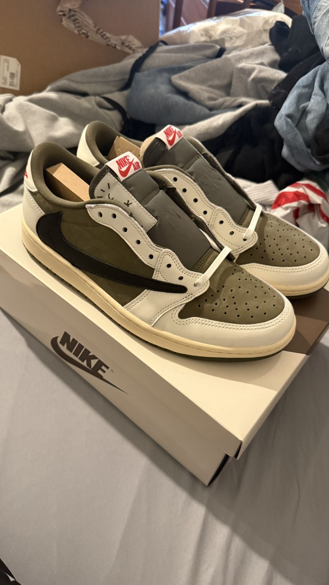 Travis Scott Medium Olive Jordan 1 Retro Low Og - Size 10 Men’s *DEADSTOCK