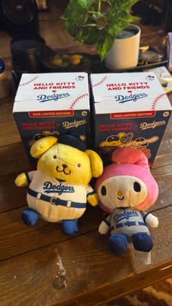 2026 HELLO KITTY - LOS ANGELES DODGERS - PLUSH KEYCHAIN - 2 UNOPENED 2 OPENED