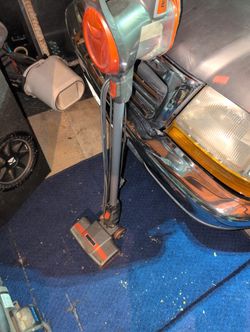 Shark Vacuum Cleaner 