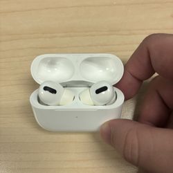 AirPod Pro (Lightning)