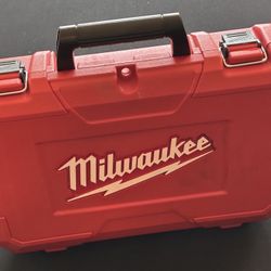 Milwaukee Copper Tubing Cutter kit W/ Case
