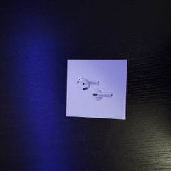 Air Pods 4