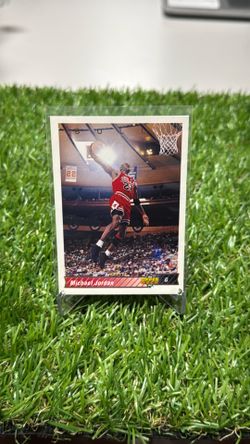 Upper Deck 1992-93 Michael Jordan #23 Chicago Bulls NBA Basketball Base Set