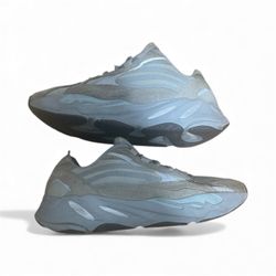 adidas Yeezy Boost 700 V2 Hospital Blue Sz 11
